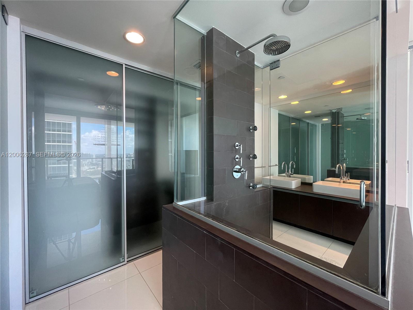 image Ten Museum Park15