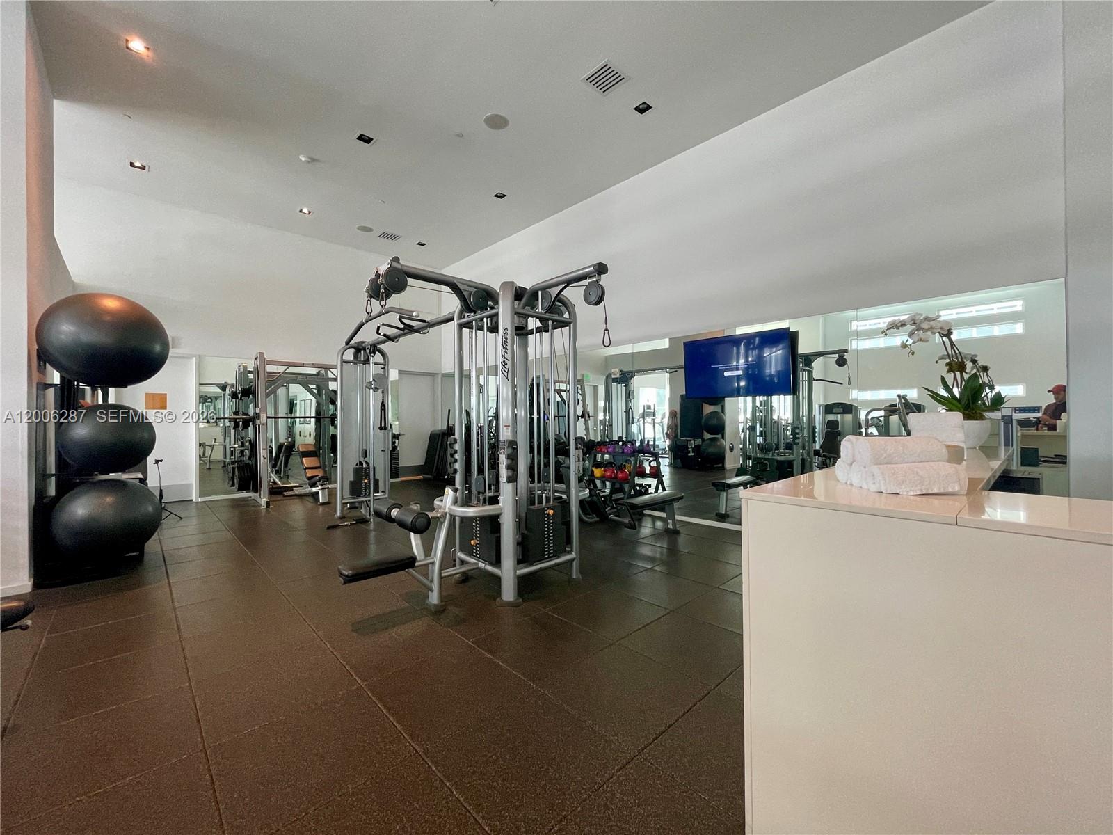 image Ten Museum Park27