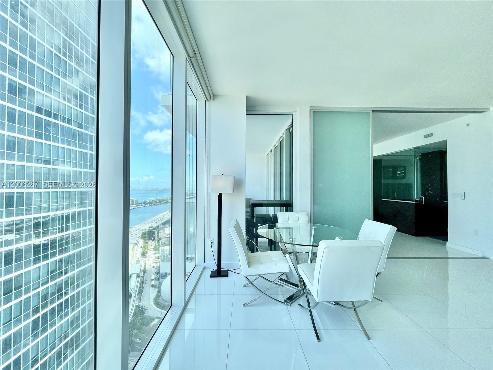 image Ten Museum Park8