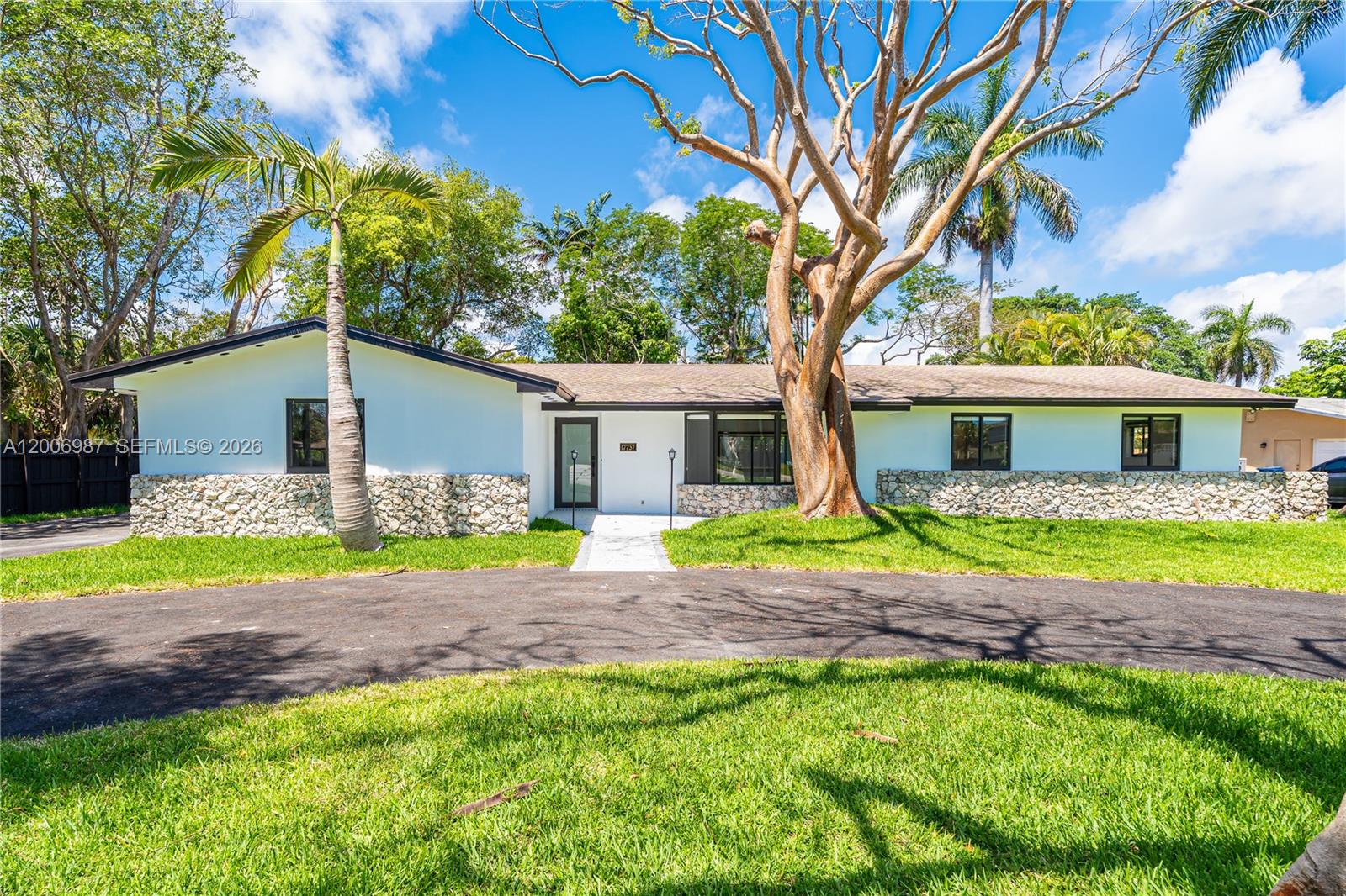 17737 SW 86th Ave Palmetto Bay, FL 33157