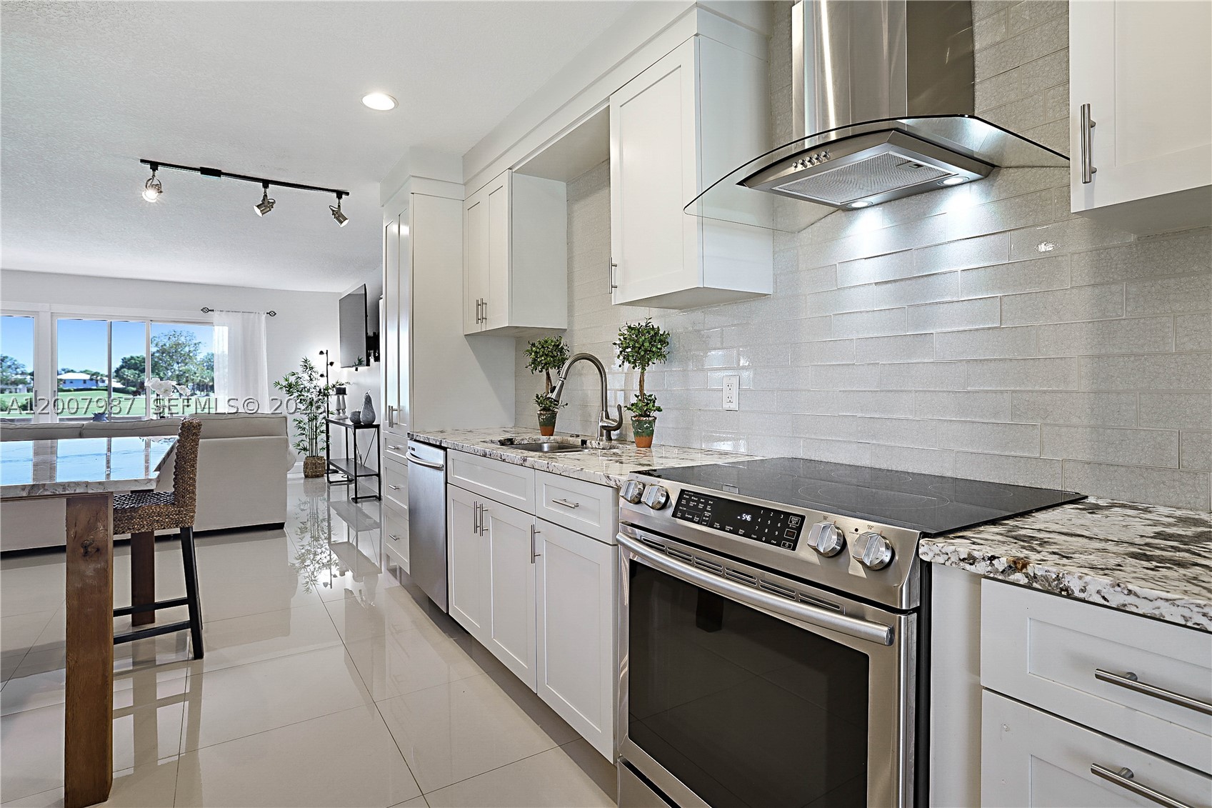 9169 SE Riverfront Ter #M