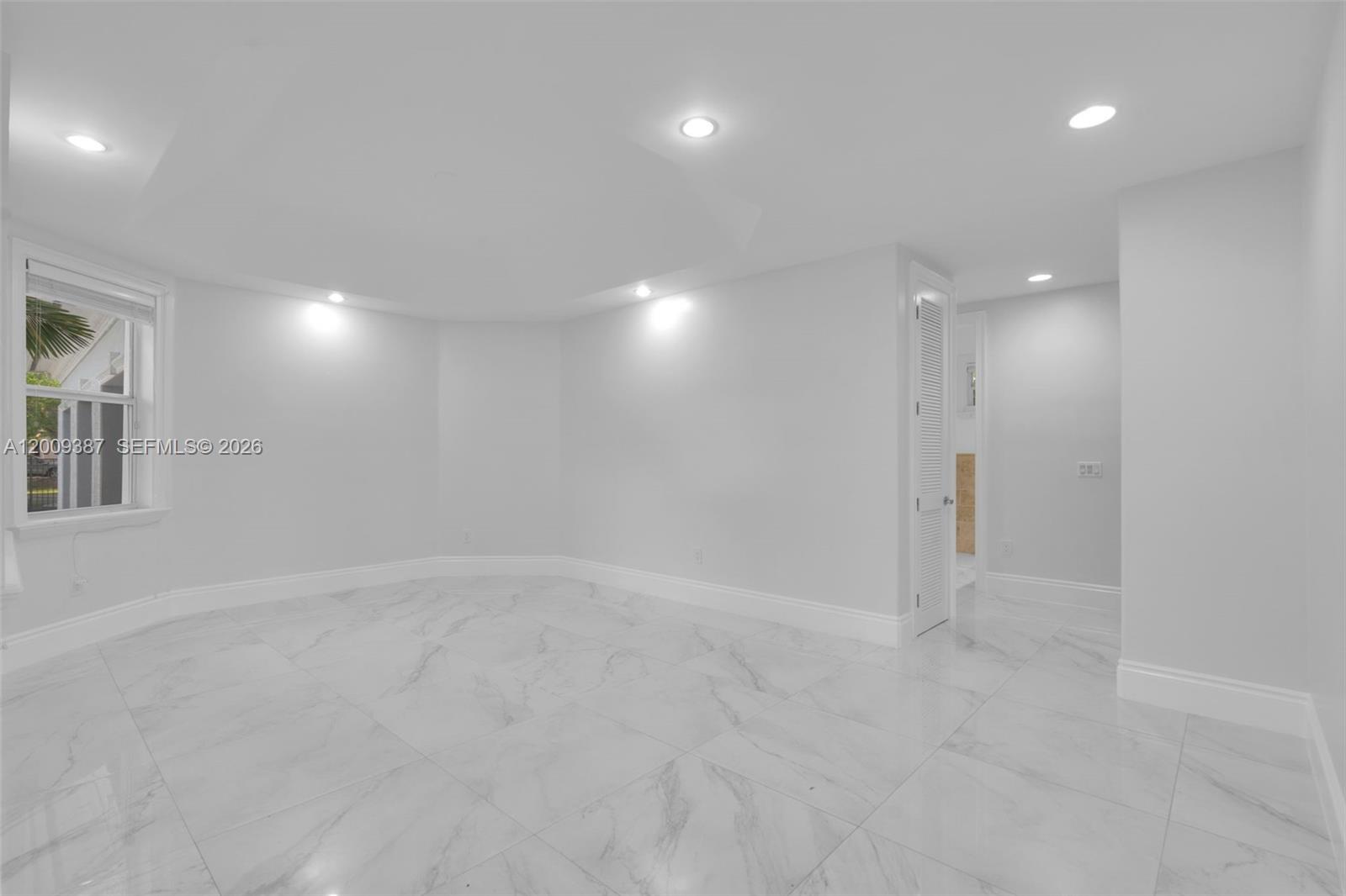 8479 SW 122nd St Miami, FL 33156
