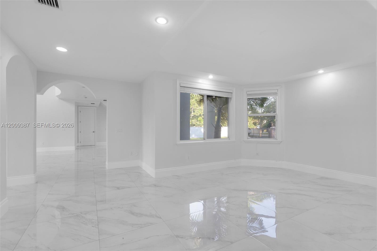 8479 SW 122nd St Miami, FL 33156