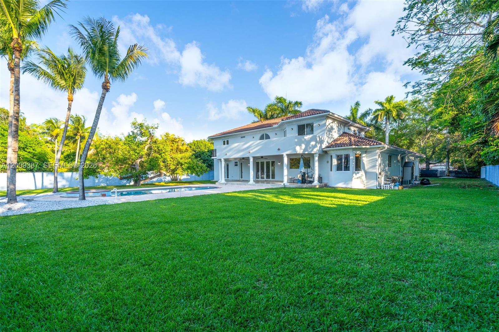 8479 SW 122nd St Miami, FL 33156