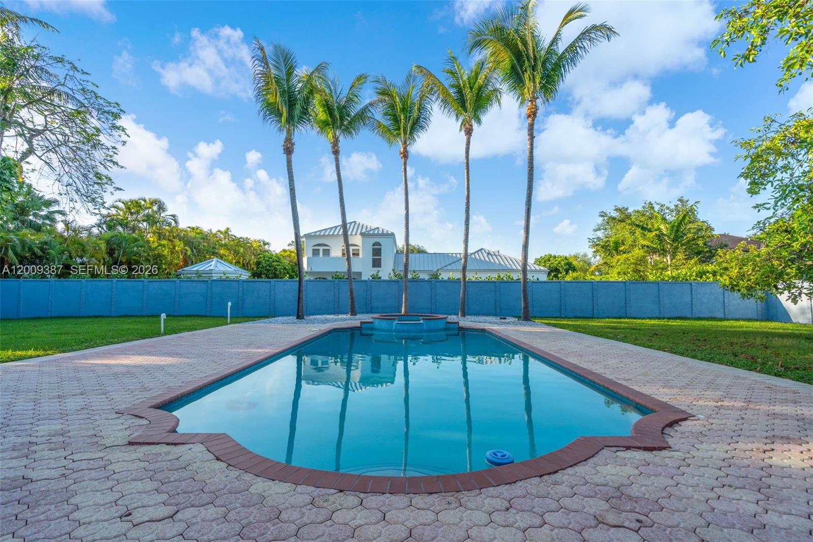 8479 SW 122nd St Miami, FL 33156