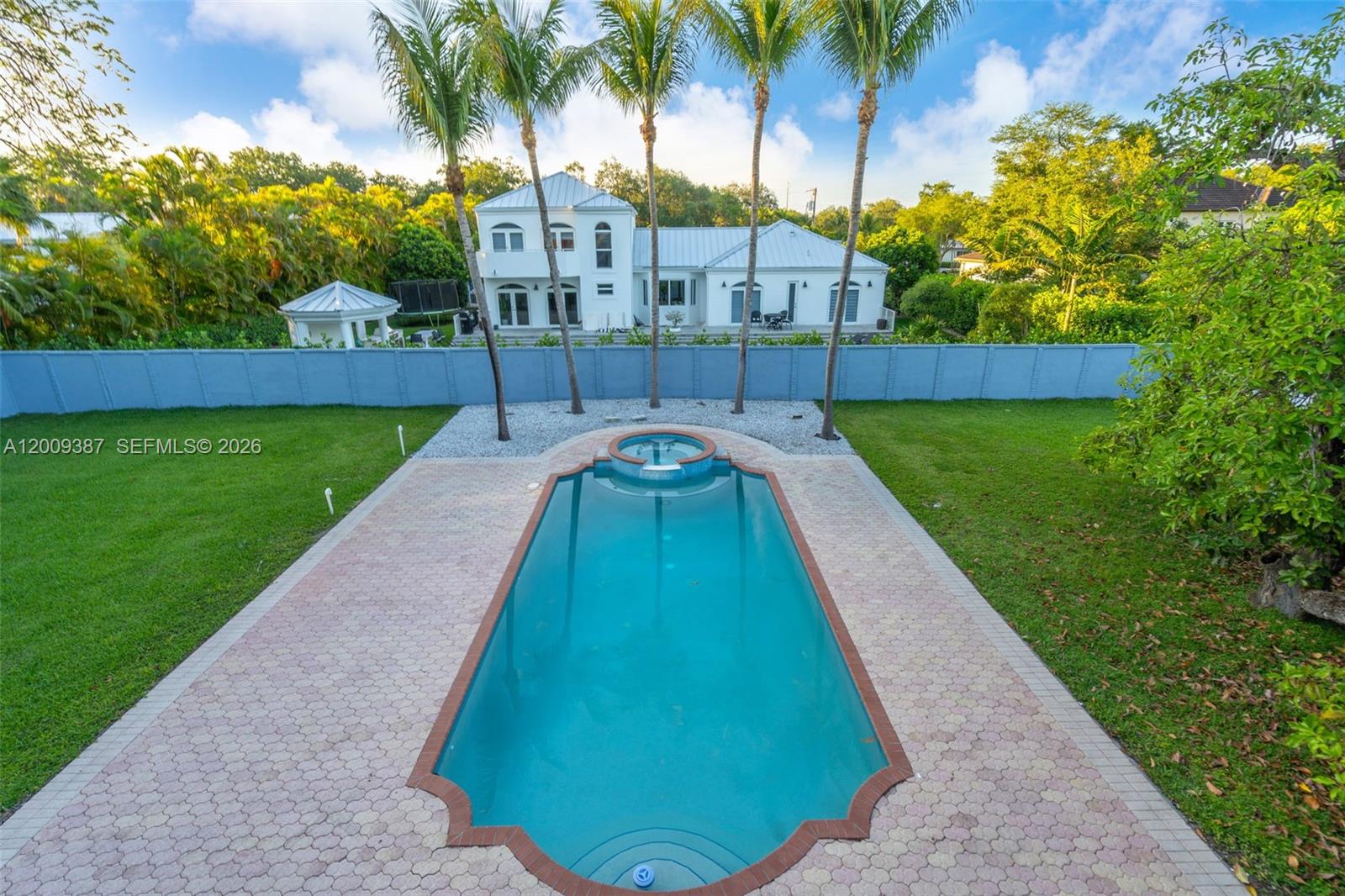 8479 SW 122nd St Miami, FL 33156