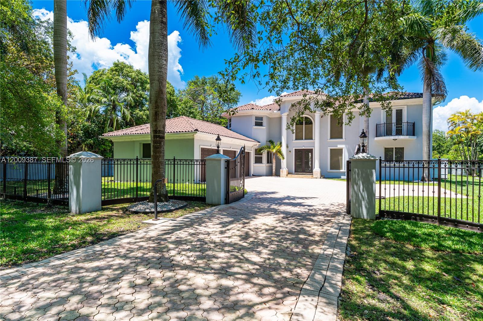 8479 SW 122nd St Miami, FL 33156