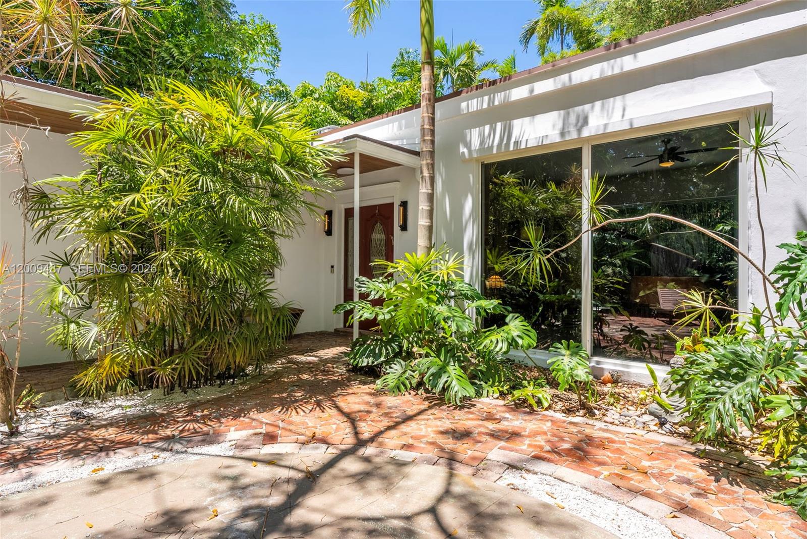 311 NE 86th St El Portal, FL 33138