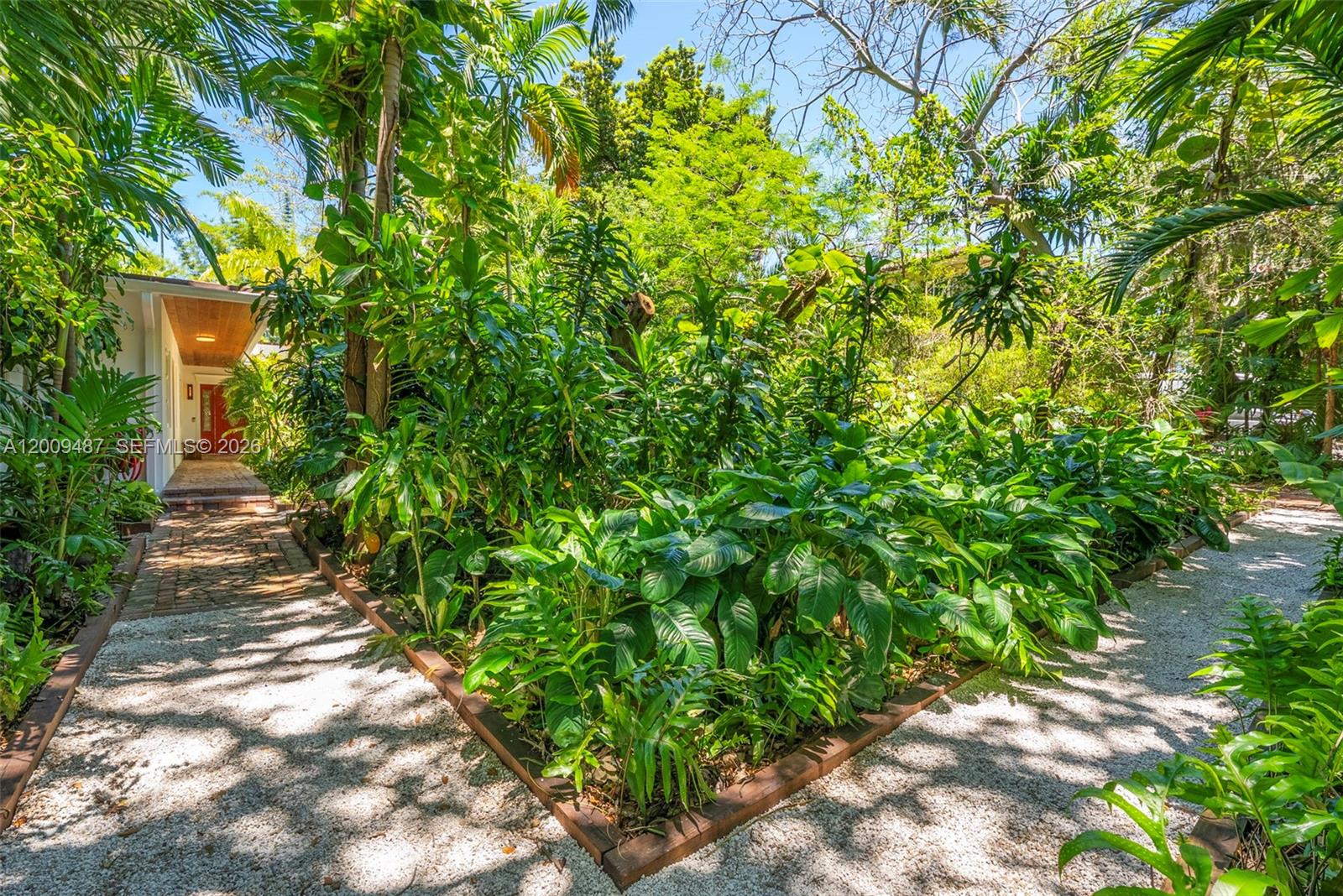 311 NE 86th St El Portal, FL 33138