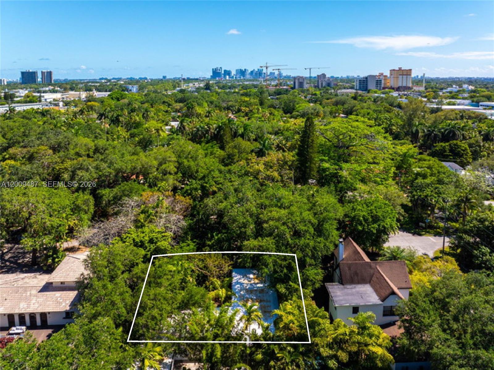 311 NE 86th St El Portal, FL 33138