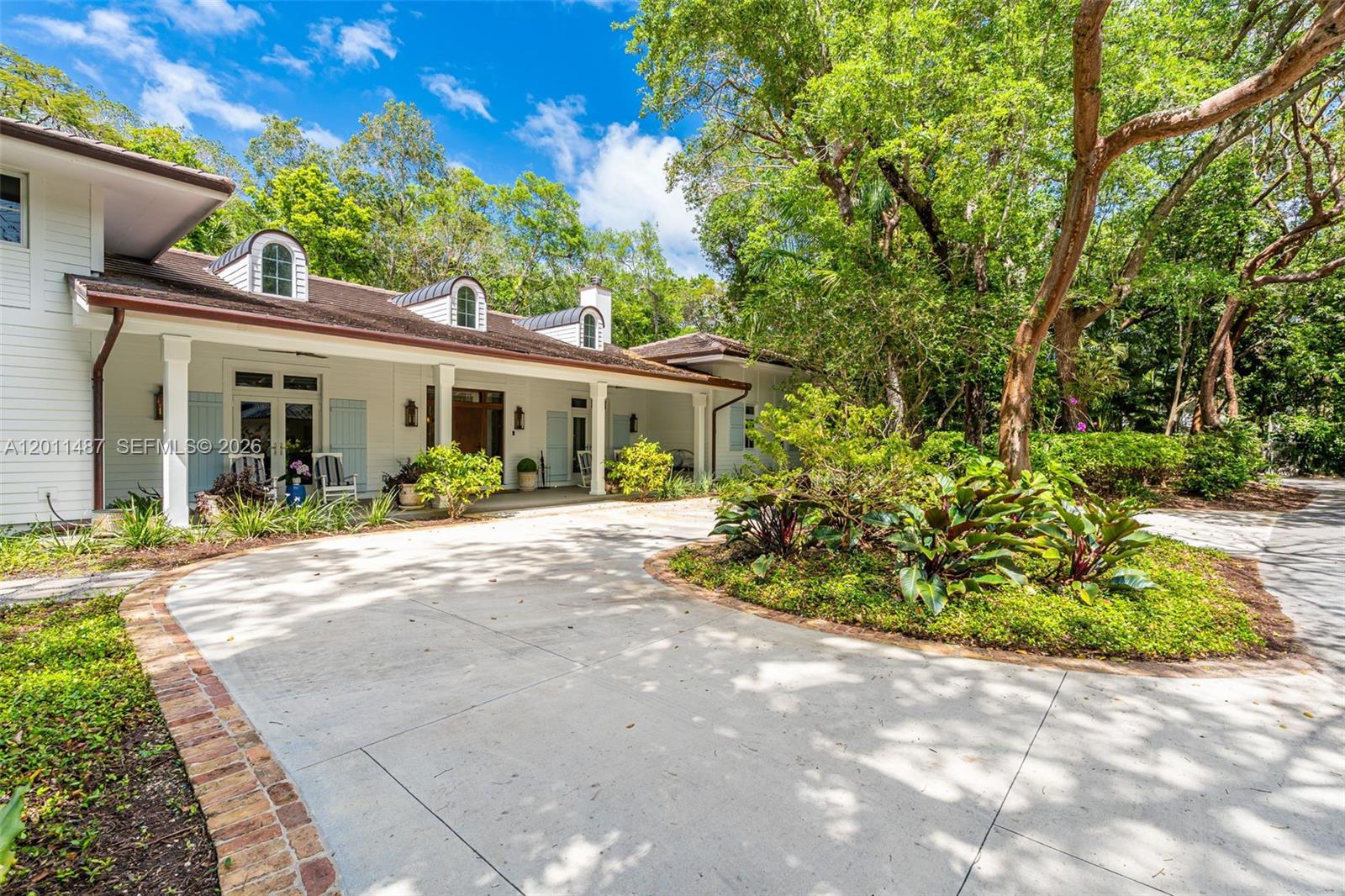 4901 Hammock Park Dr Coral Gables, FL 33156