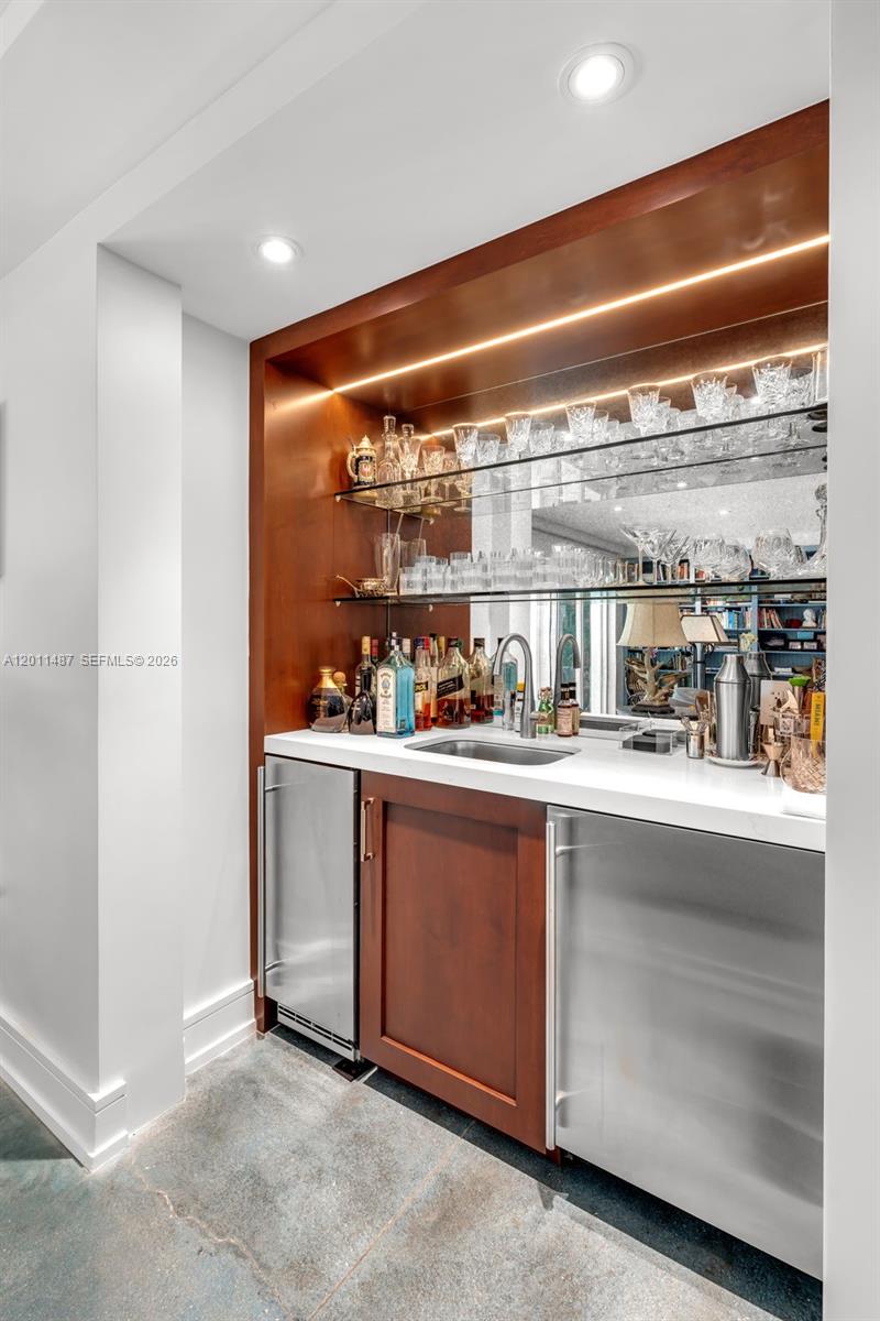 4901 Hammock Park Dr Coral Gables, FL 33156