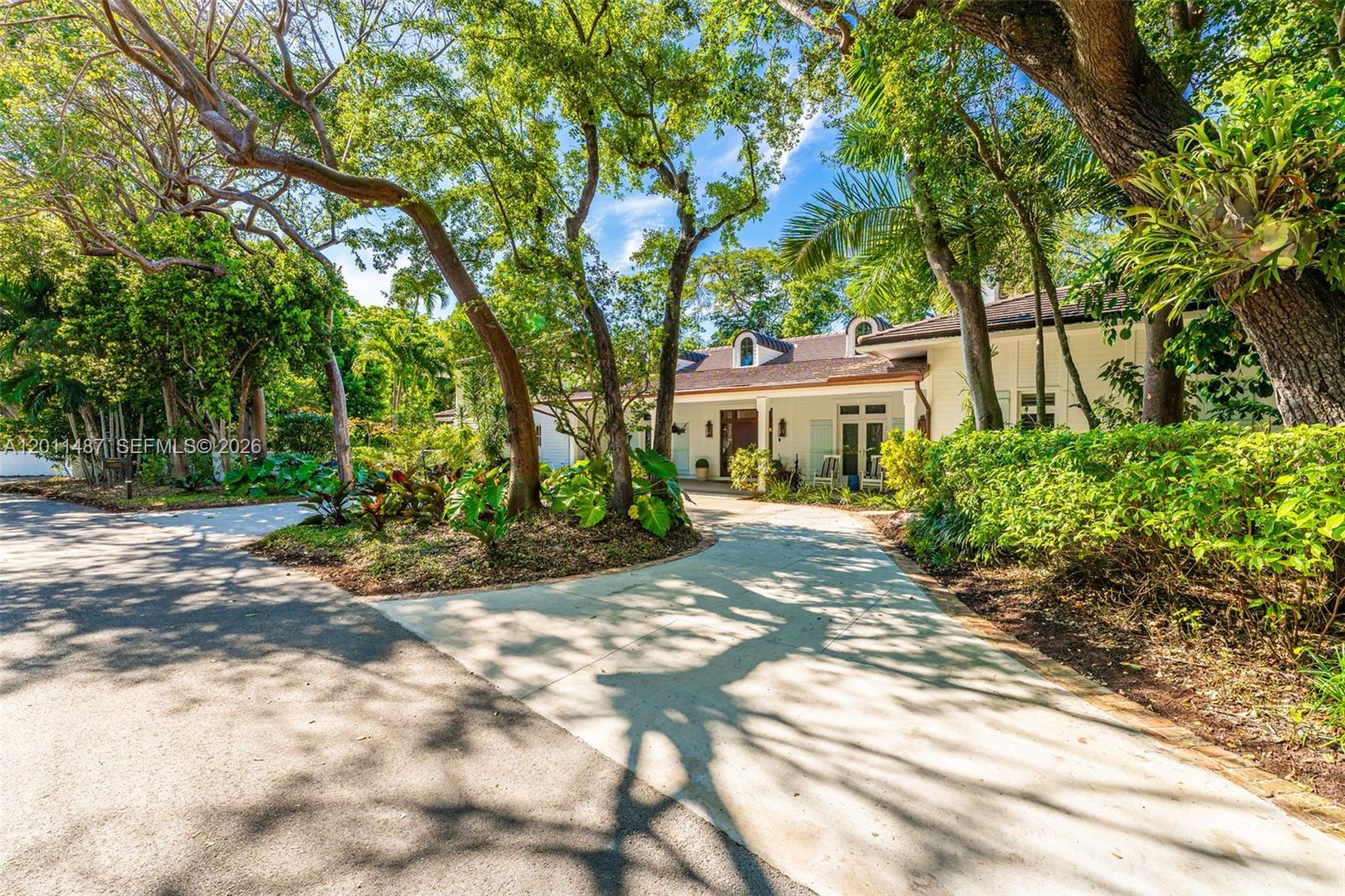 4901 Hammock Park Dr Coral Gables, FL 33156