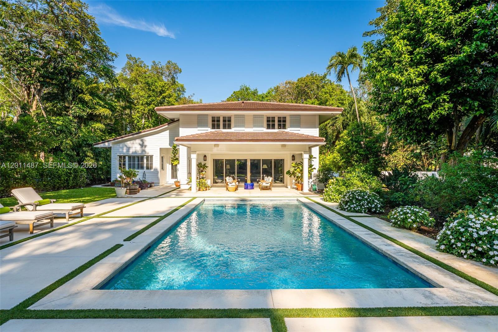 4901 Hammock Park Dr Coral Gables, FL 33156