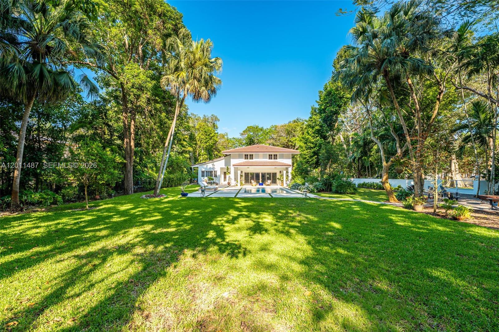 4901 Hammock Park Dr Coral Gables, FL 33156
