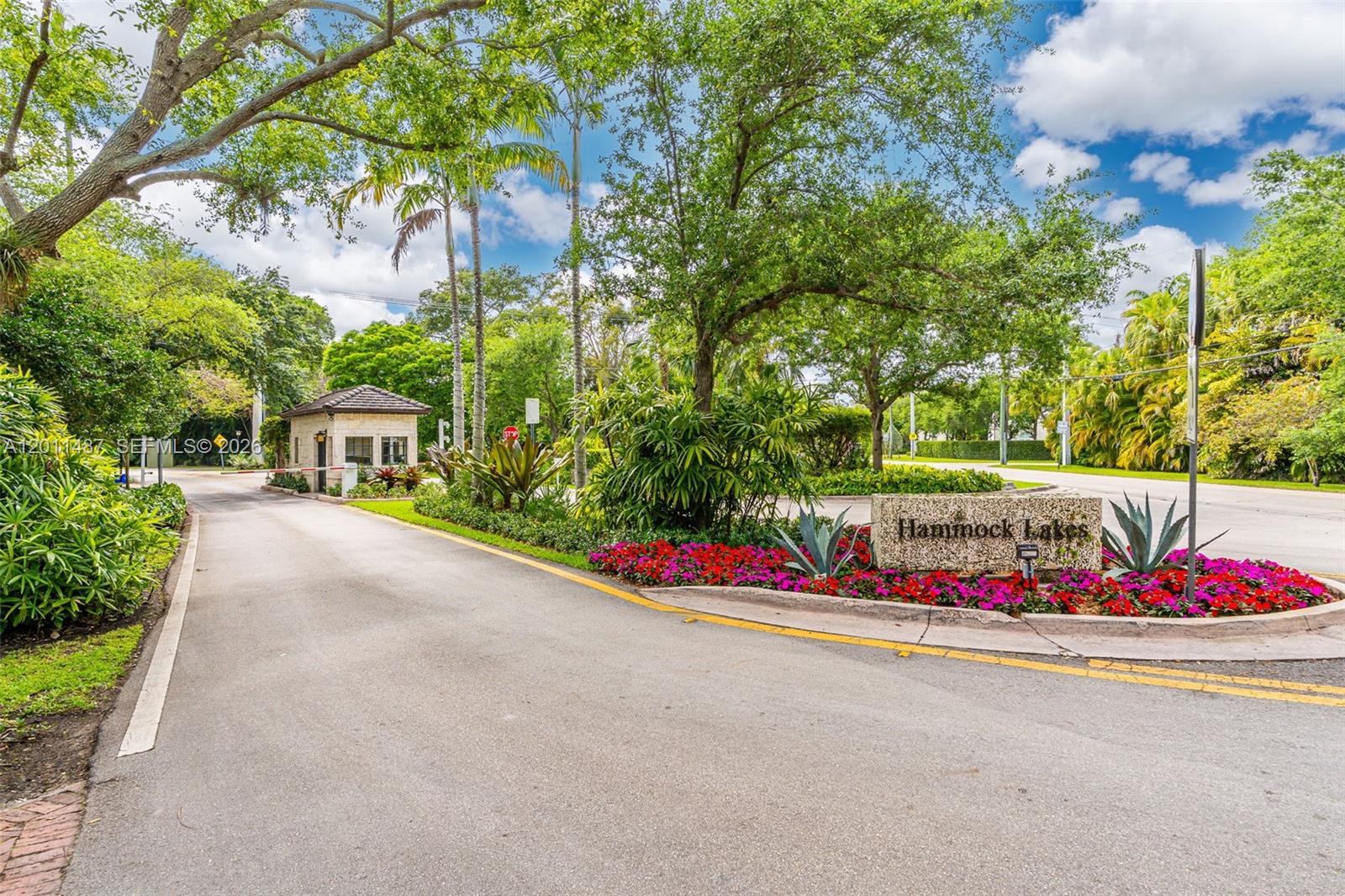 4901 Hammock Park Dr Coral Gables, FL 33156