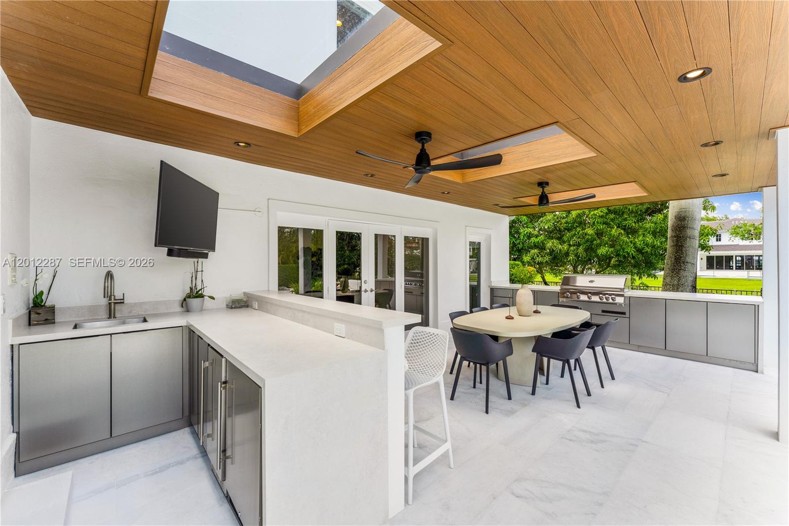 8763 SW 61st Pl Pinecrest, FL 33156