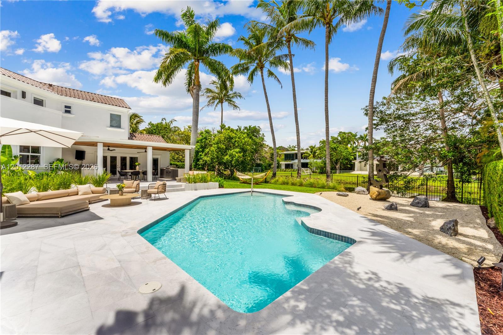 8763 SW 61st Pl Pinecrest, FL 33156