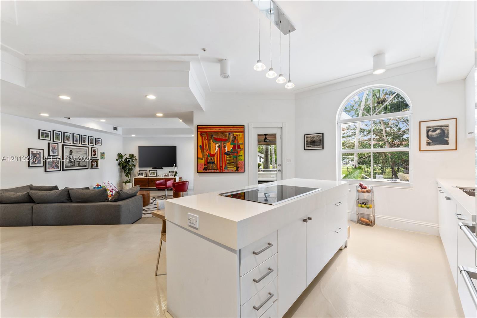 8763 SW 61st Pl Pinecrest, FL 33156