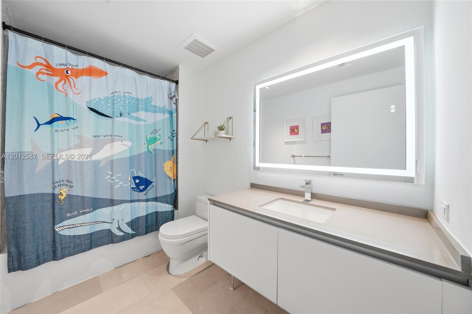 68 SE 6th St #1904 Miami, FL 33131
