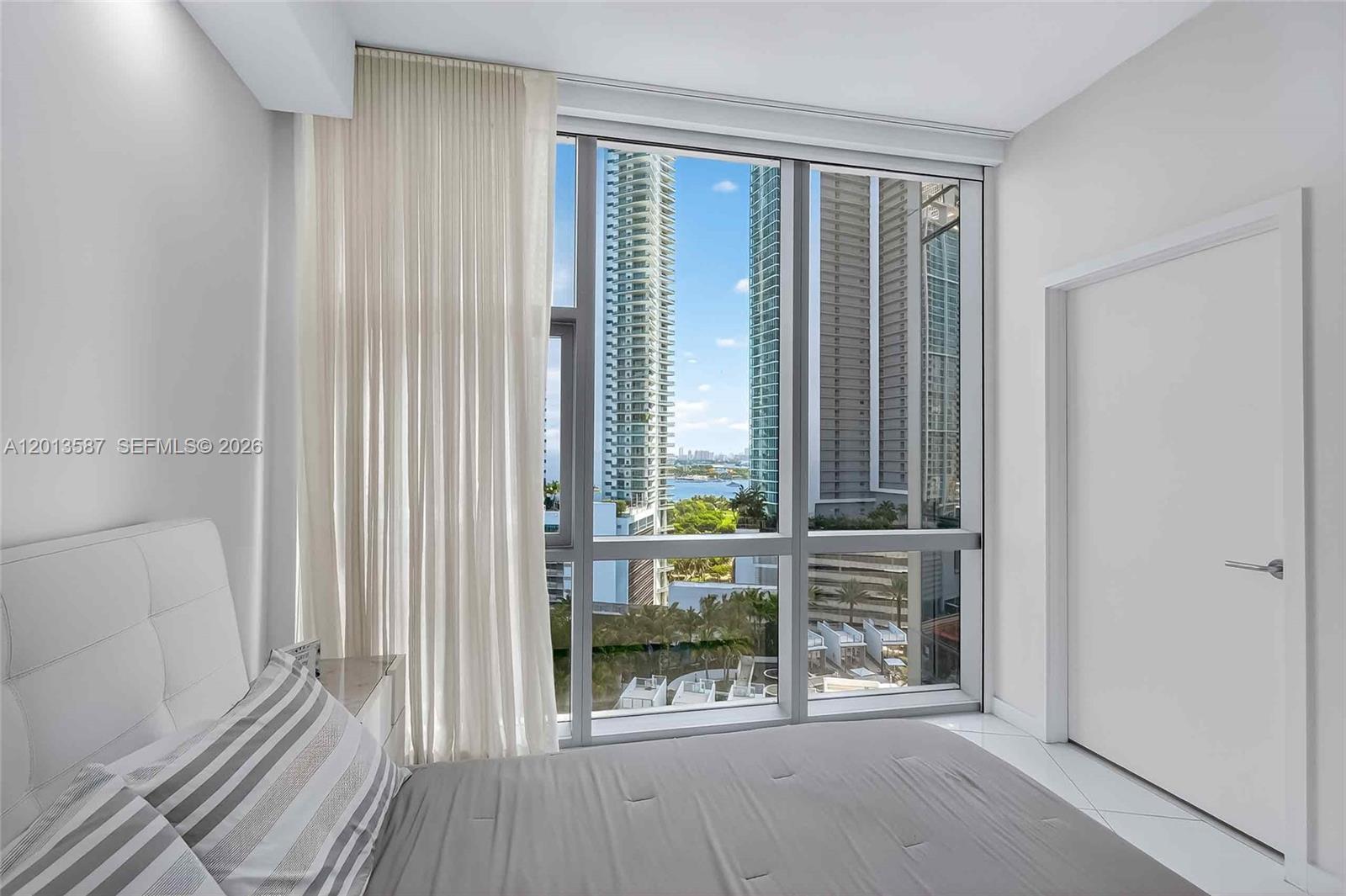 image Paramount Miami Worldcenter20