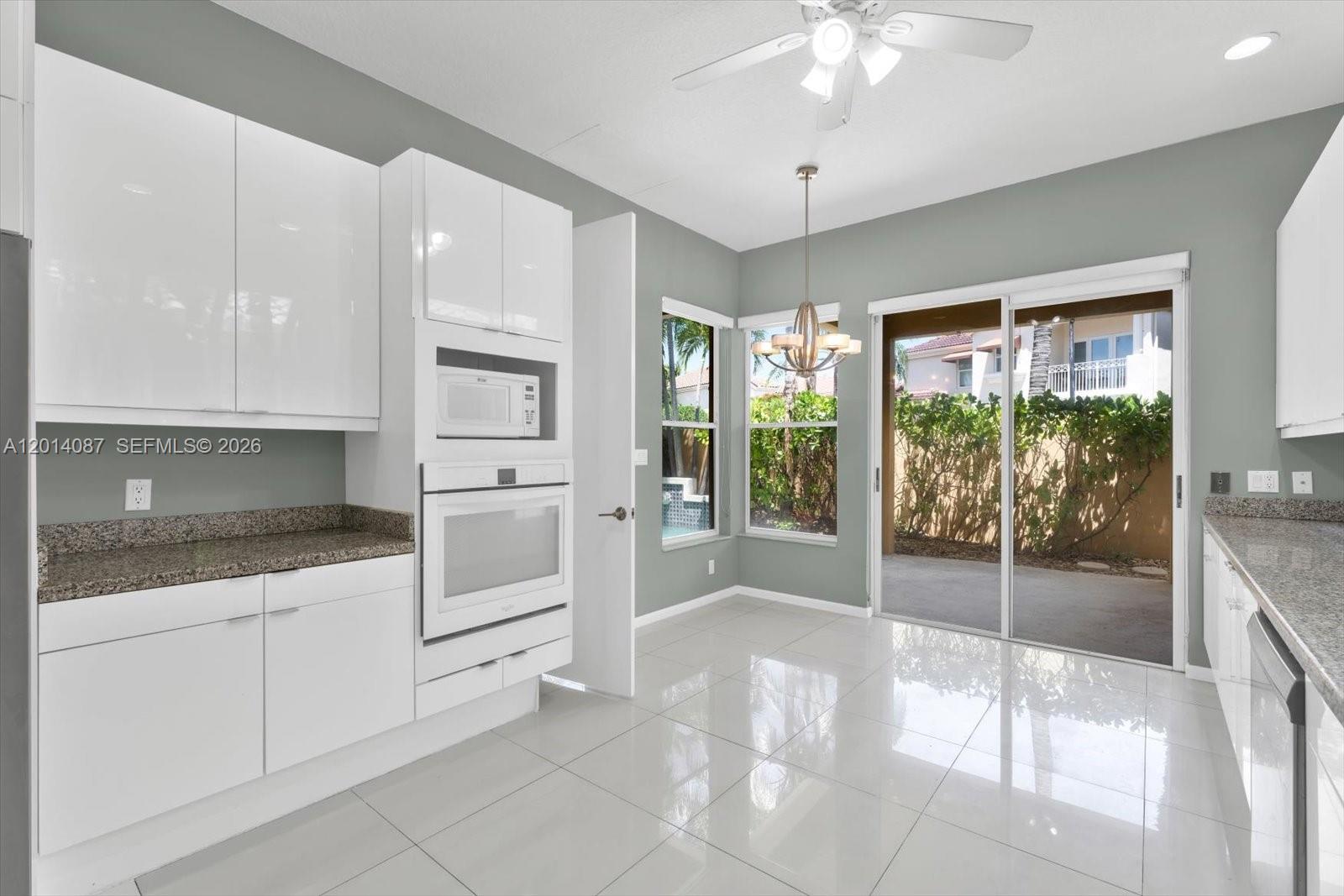 3728 NE 208th Ter Aventura, FL 33180