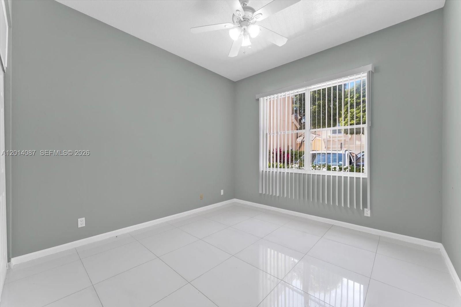 3728 NE 208th Ter Aventura, FL 33180