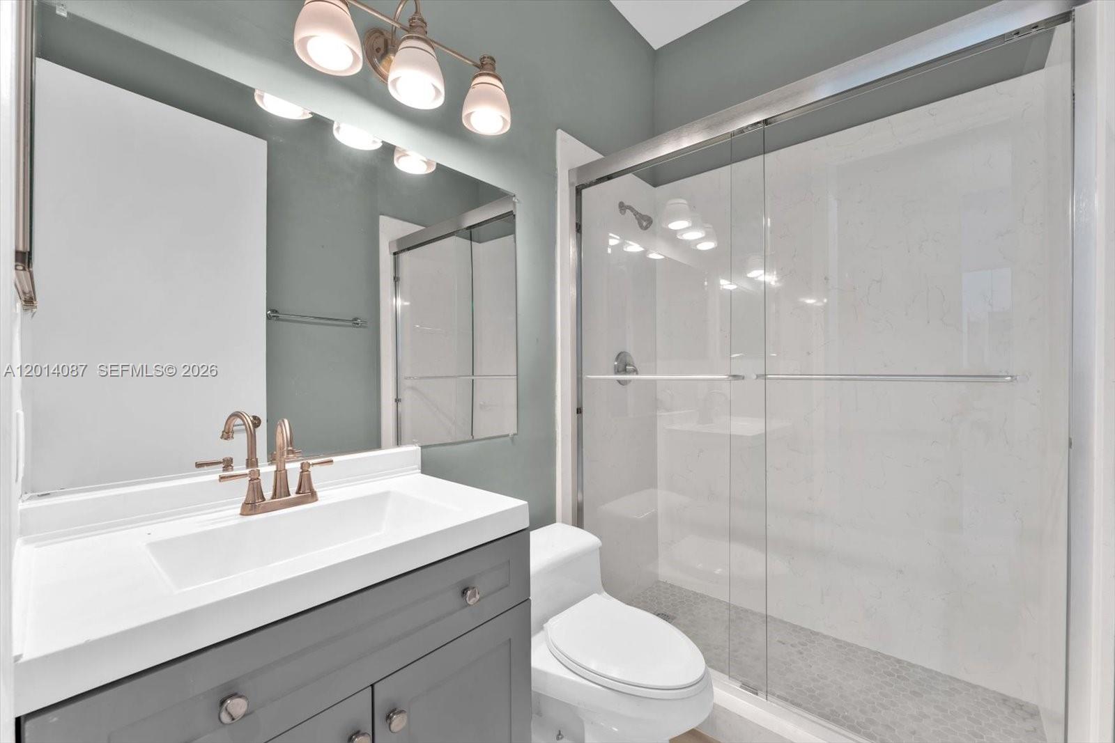 3728 NE 208th Ter Aventura, FL 33180
