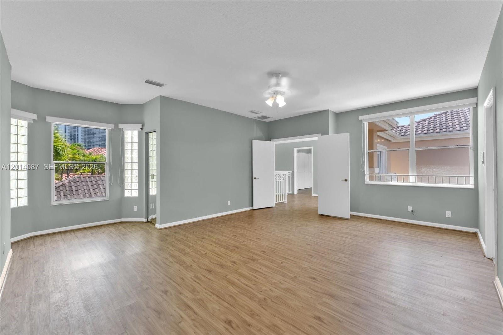 3728 NE 208th Ter Aventura, FL 33180