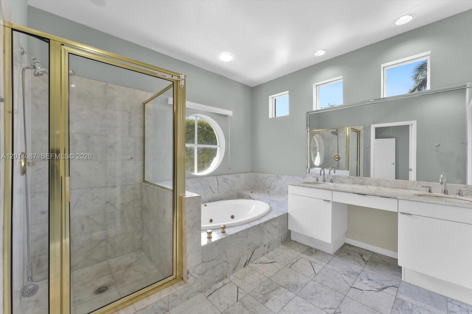 3728 NE 208th Ter Aventura, FL 33180
