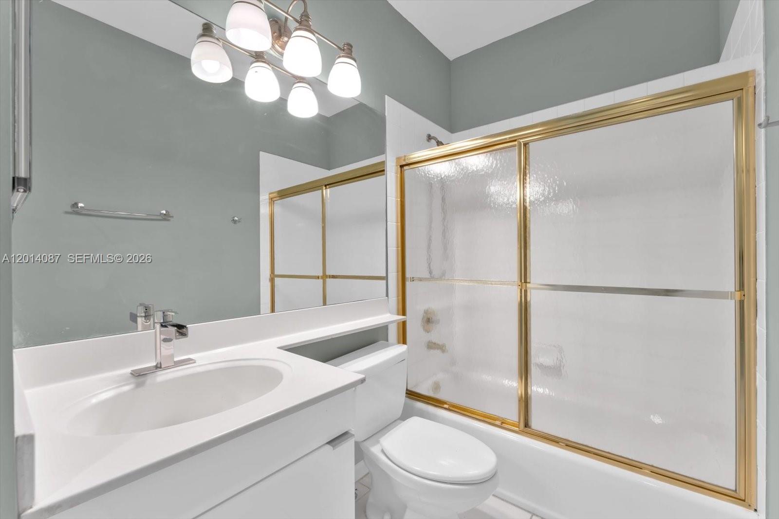 3728 NE 208th Ter Aventura, FL 33180