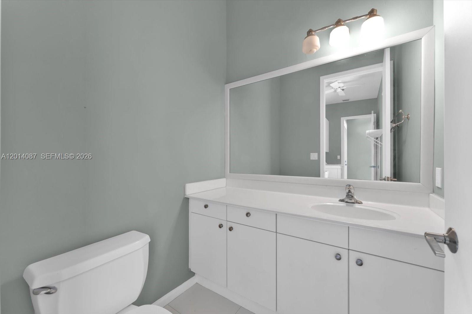 3728 NE 208th Ter Aventura, FL 33180