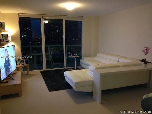 image Brickell on the River North2