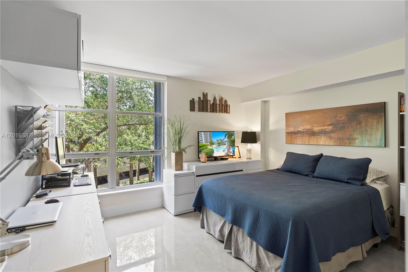 3600 Mystic Pointe Dr #306 Aventura, FL 33180