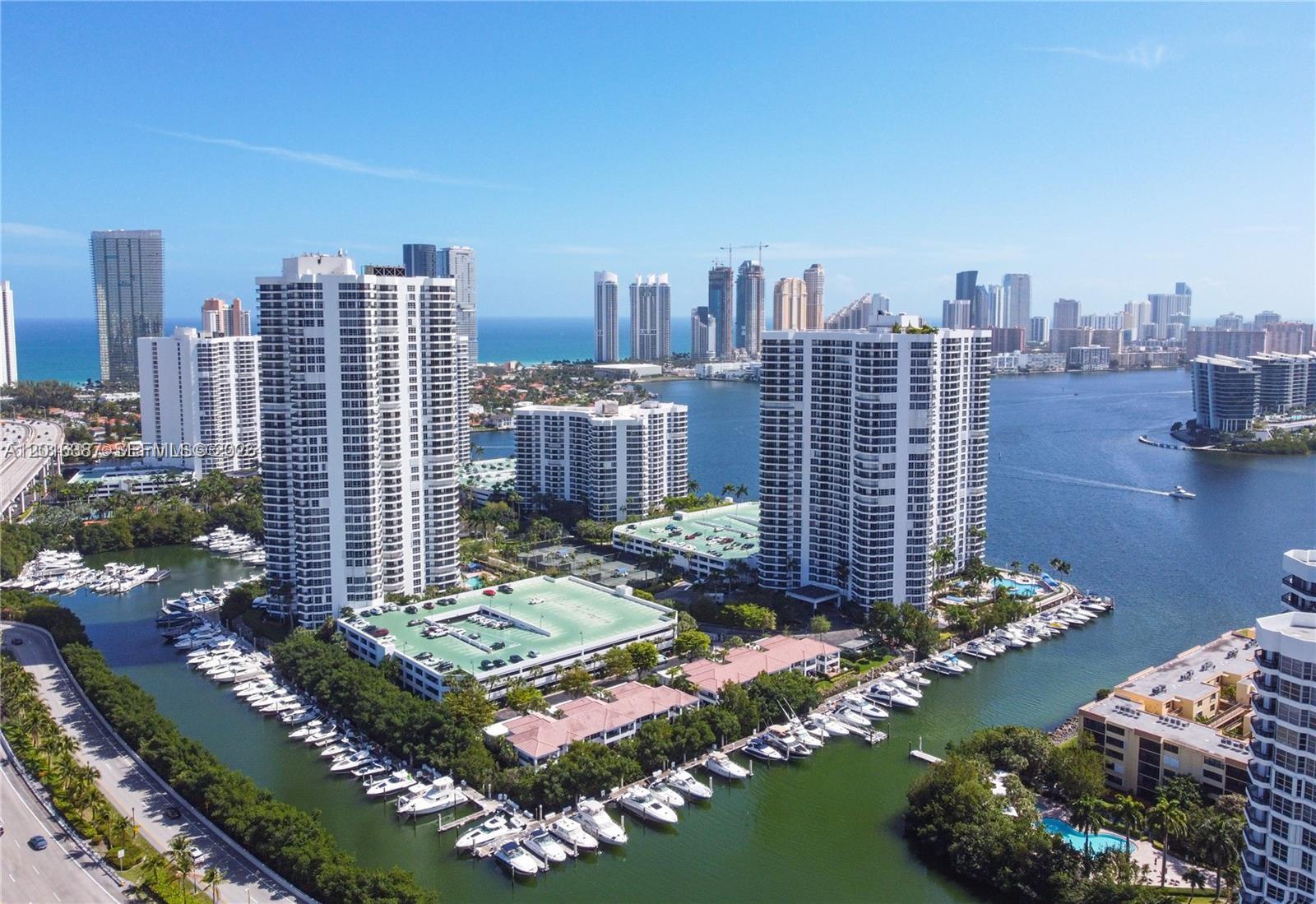 3600 Mystic Pointe Dr #306 Aventura, FL 33180