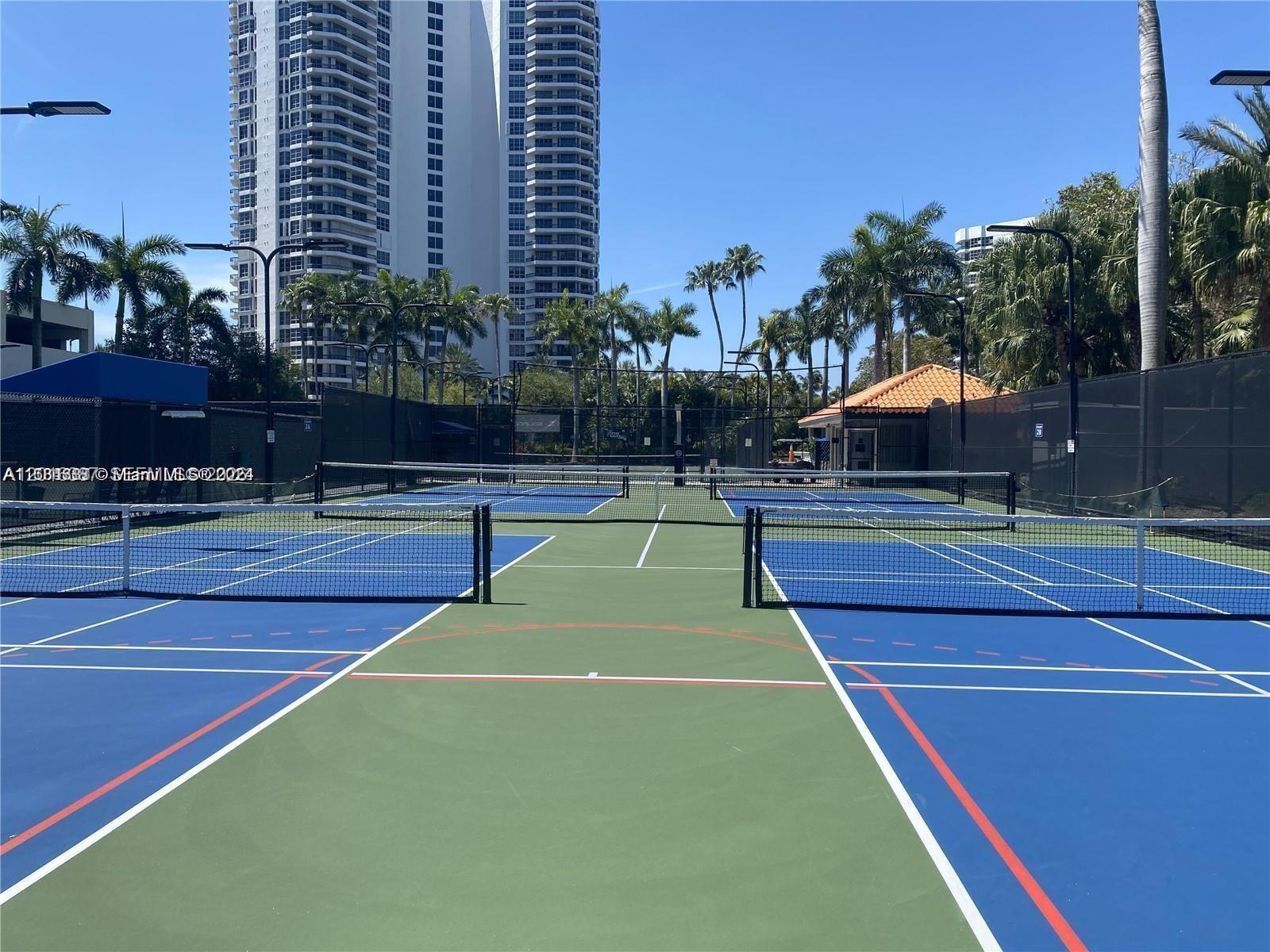 3600 Mystic Pointe Dr #306 Aventura, FL 33180