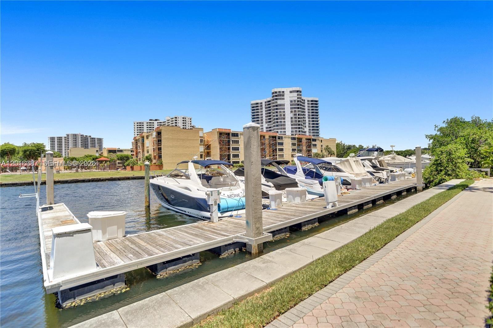 3600 Mystic Pointe Dr #306 Aventura, FL 33180
