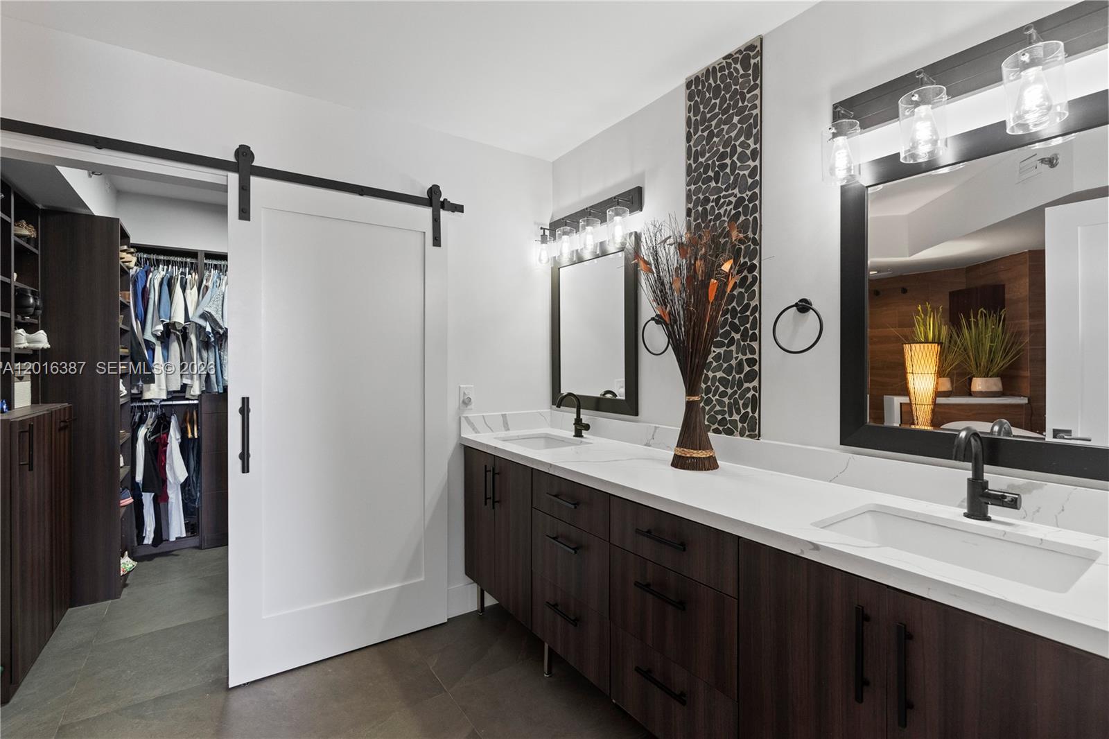 3600 Mystic Pointe Dr #306 Aventura, FL 33180