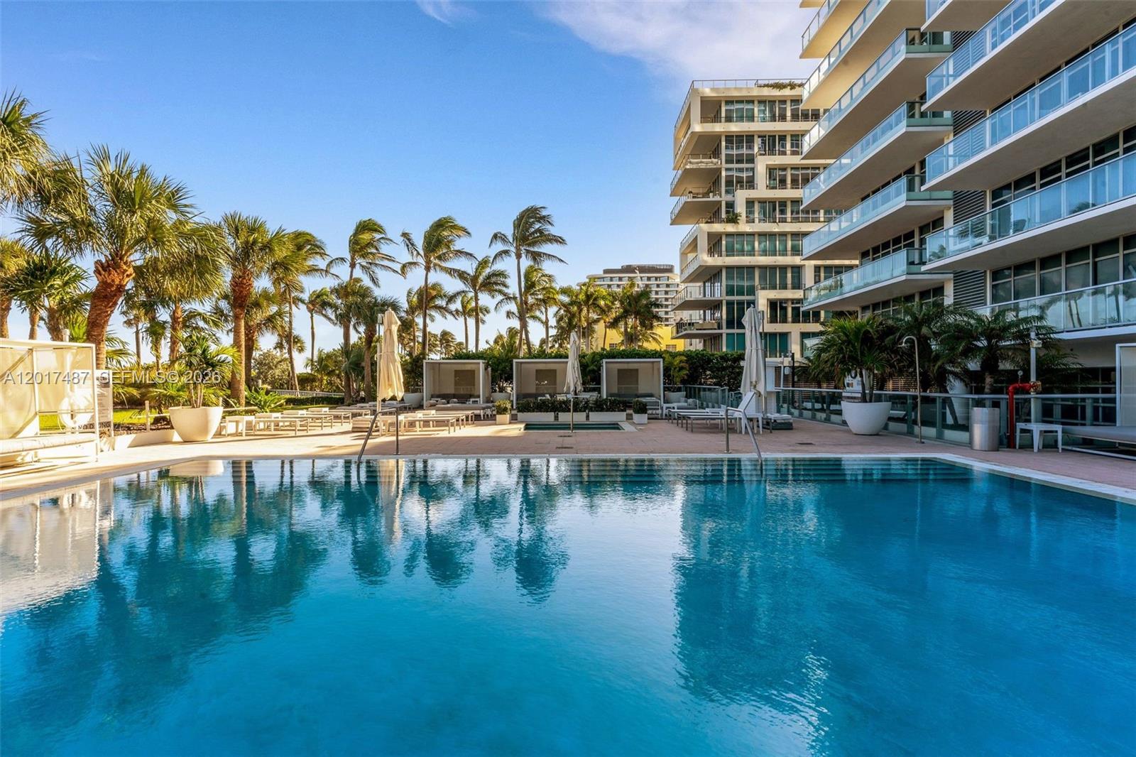3737 Collins Ave #S-403