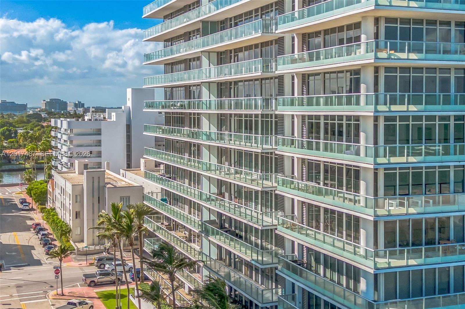 3737 Collins Ave #S-403 Miami Beach, FL 33140