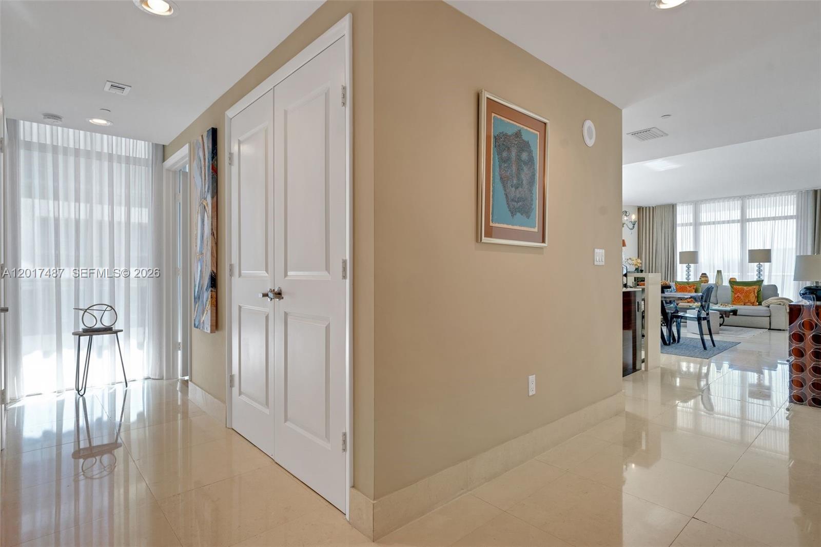 3737 Collins Ave #S-403 Miami Beach, FL 33140