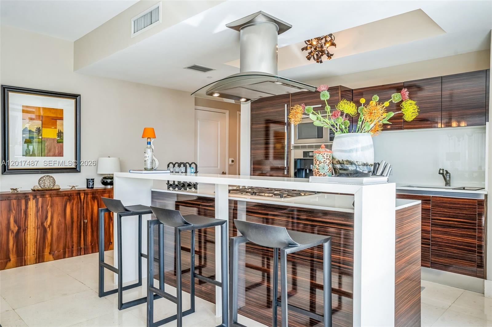 3737 Collins Ave #S-403 Miami Beach, FL 33140