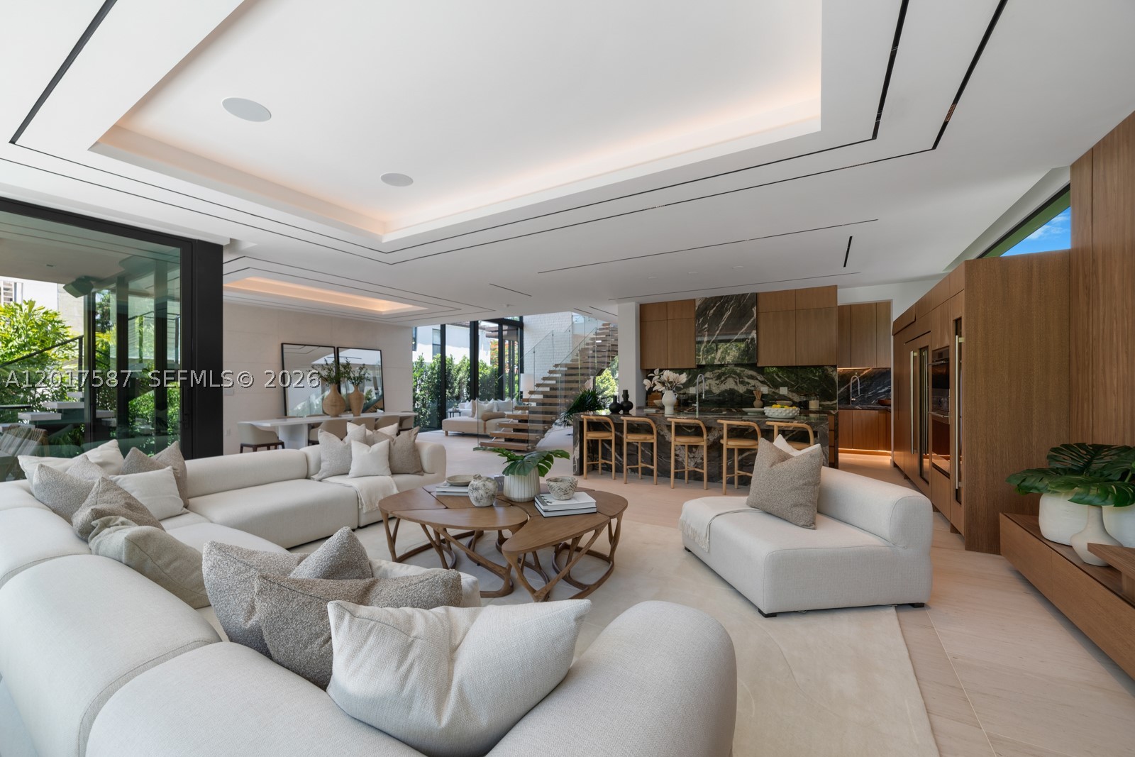 3045 N Bay Rd Miami Beach, FL 33140
