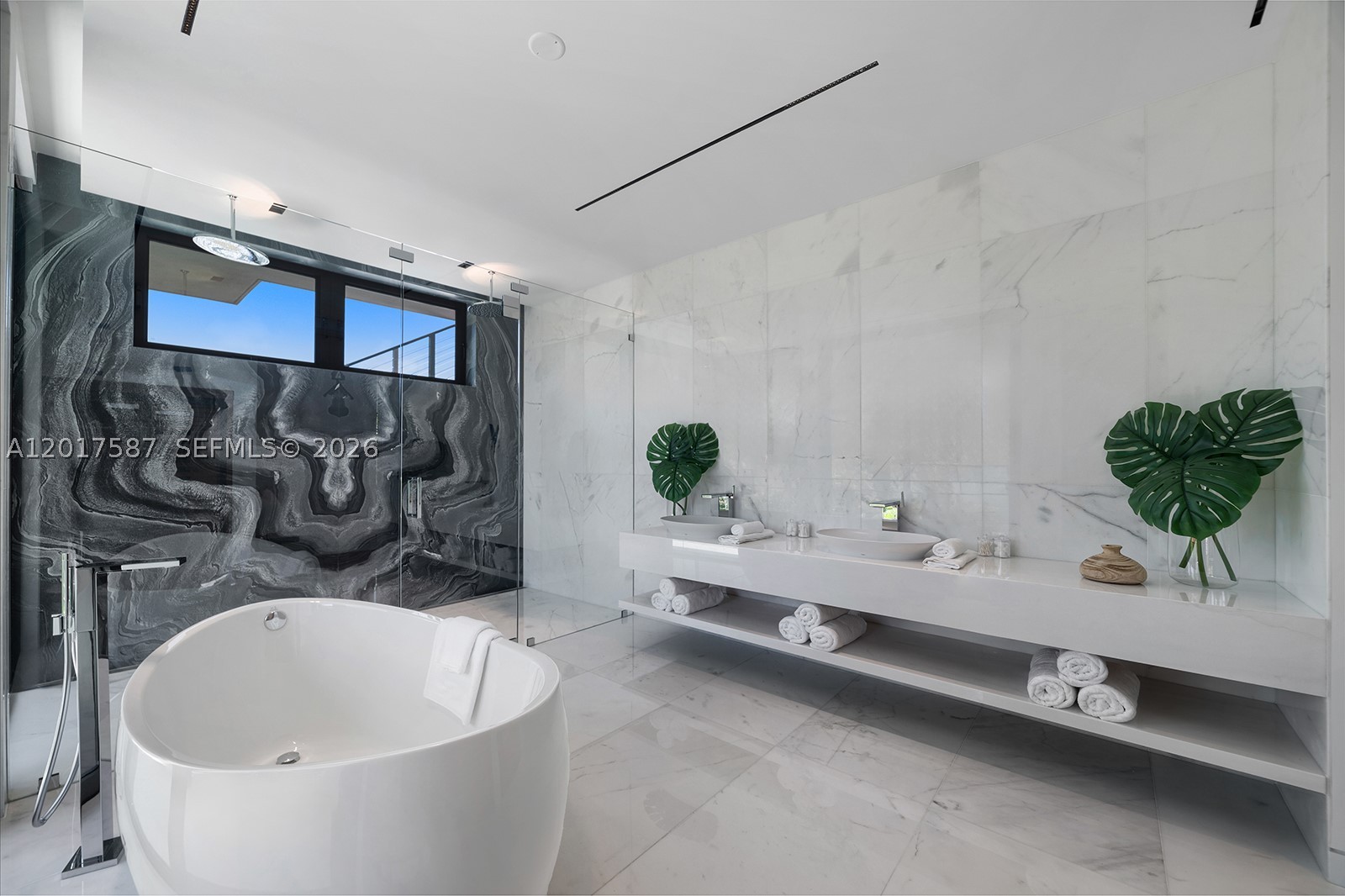 3045 N Bay Rd Miami Beach, FL 33140