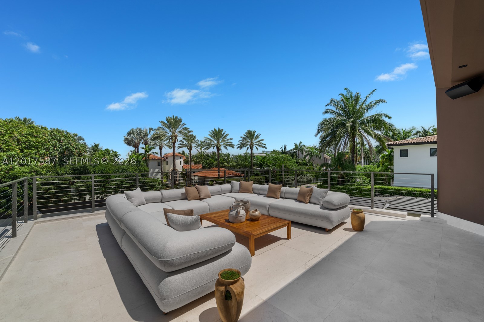 3045 N Bay Rd Miami Beach, FL 33140