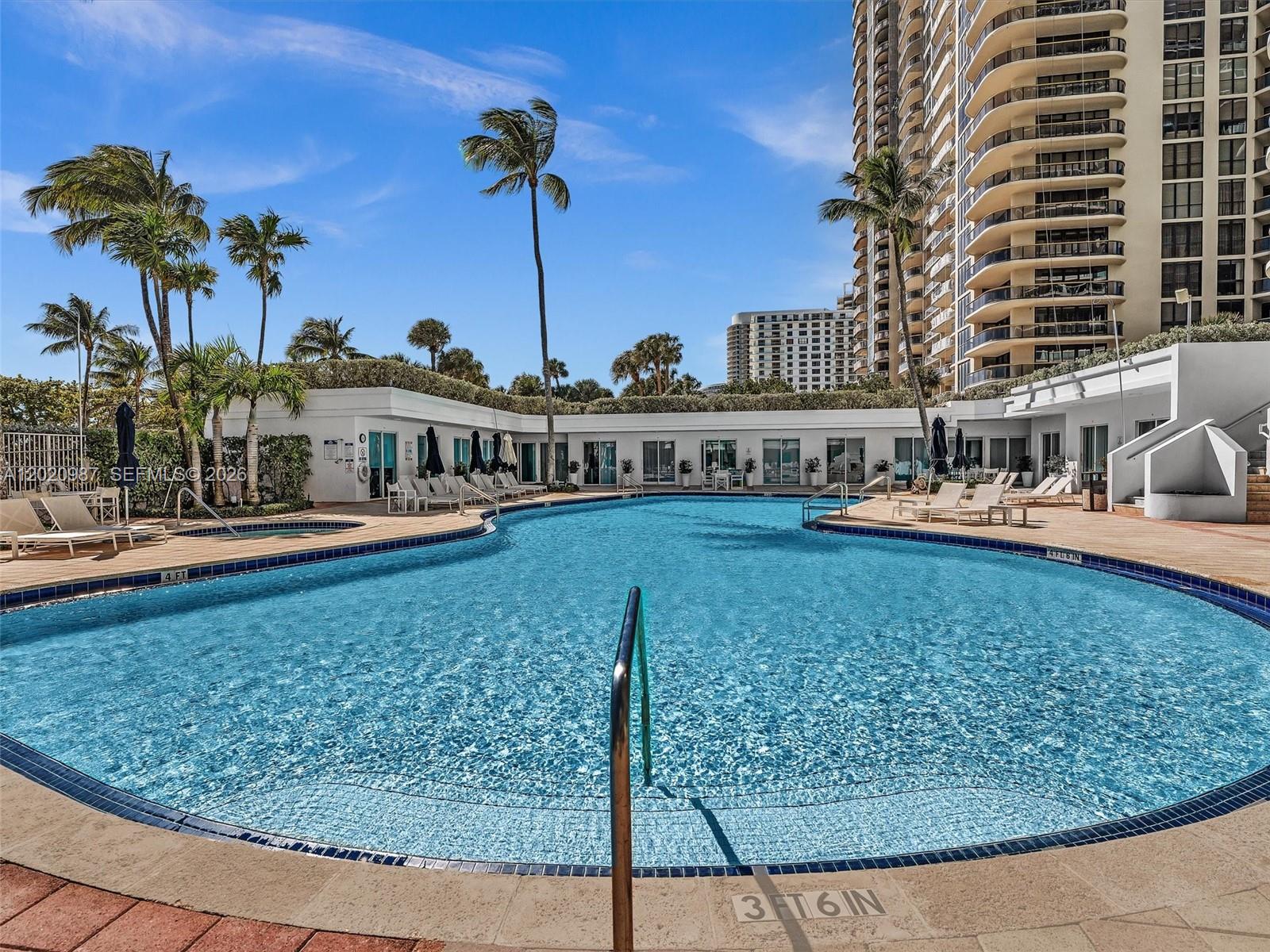 10101 Collins Ave #18C + CABANA Bal Harbour, FL 33154