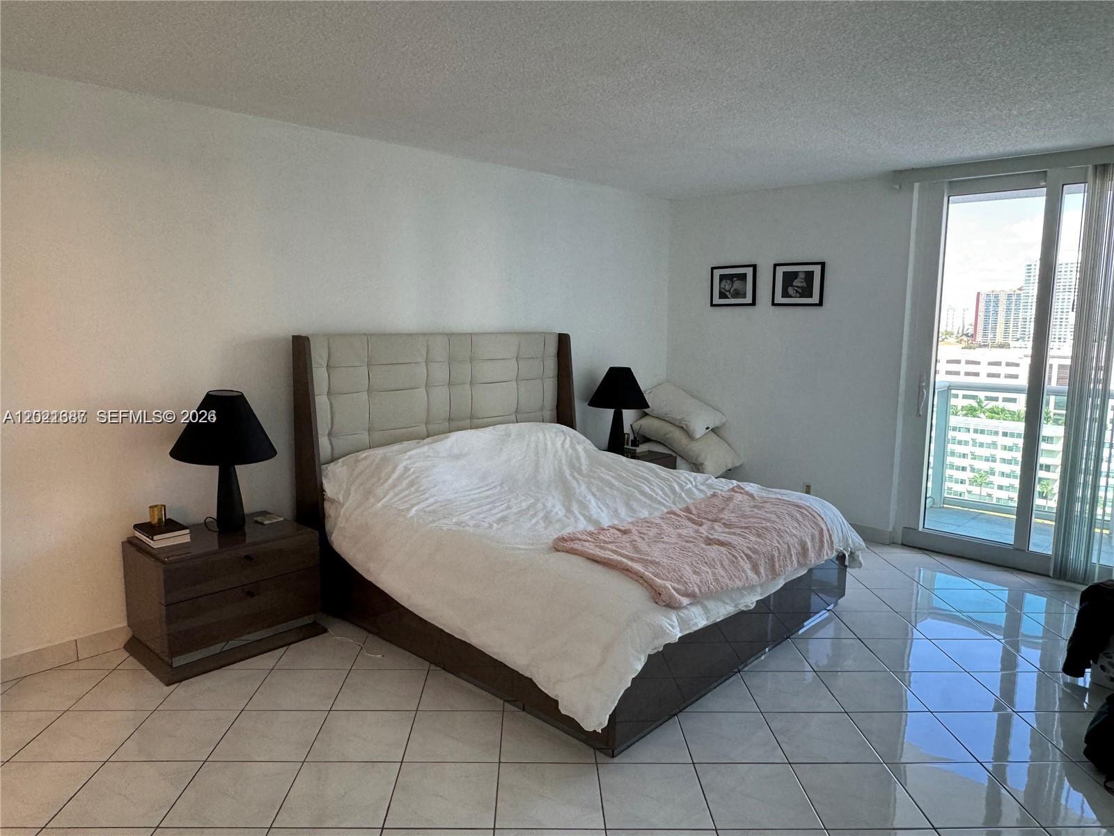100 Bayview Dr #1428 Sunny Isles Beach, FL 33160