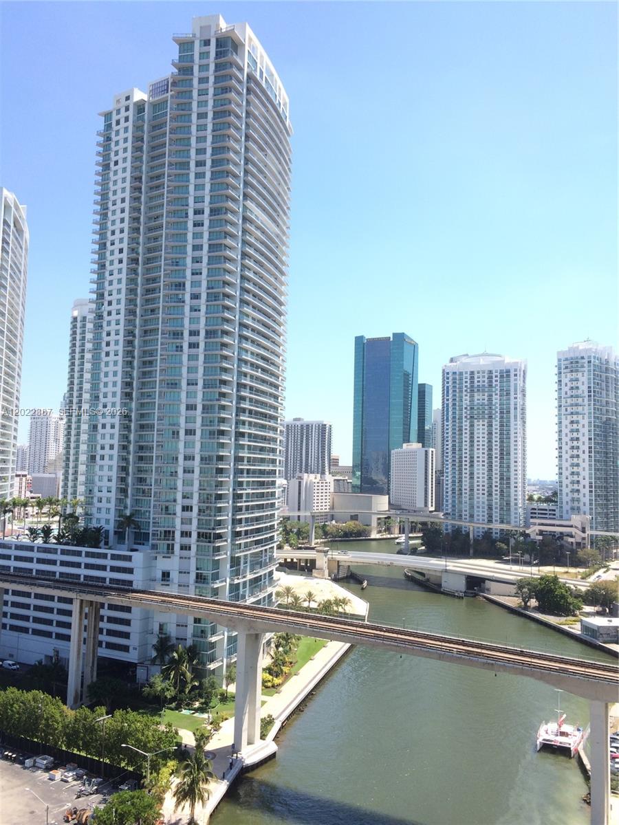 image Latitude on the River18