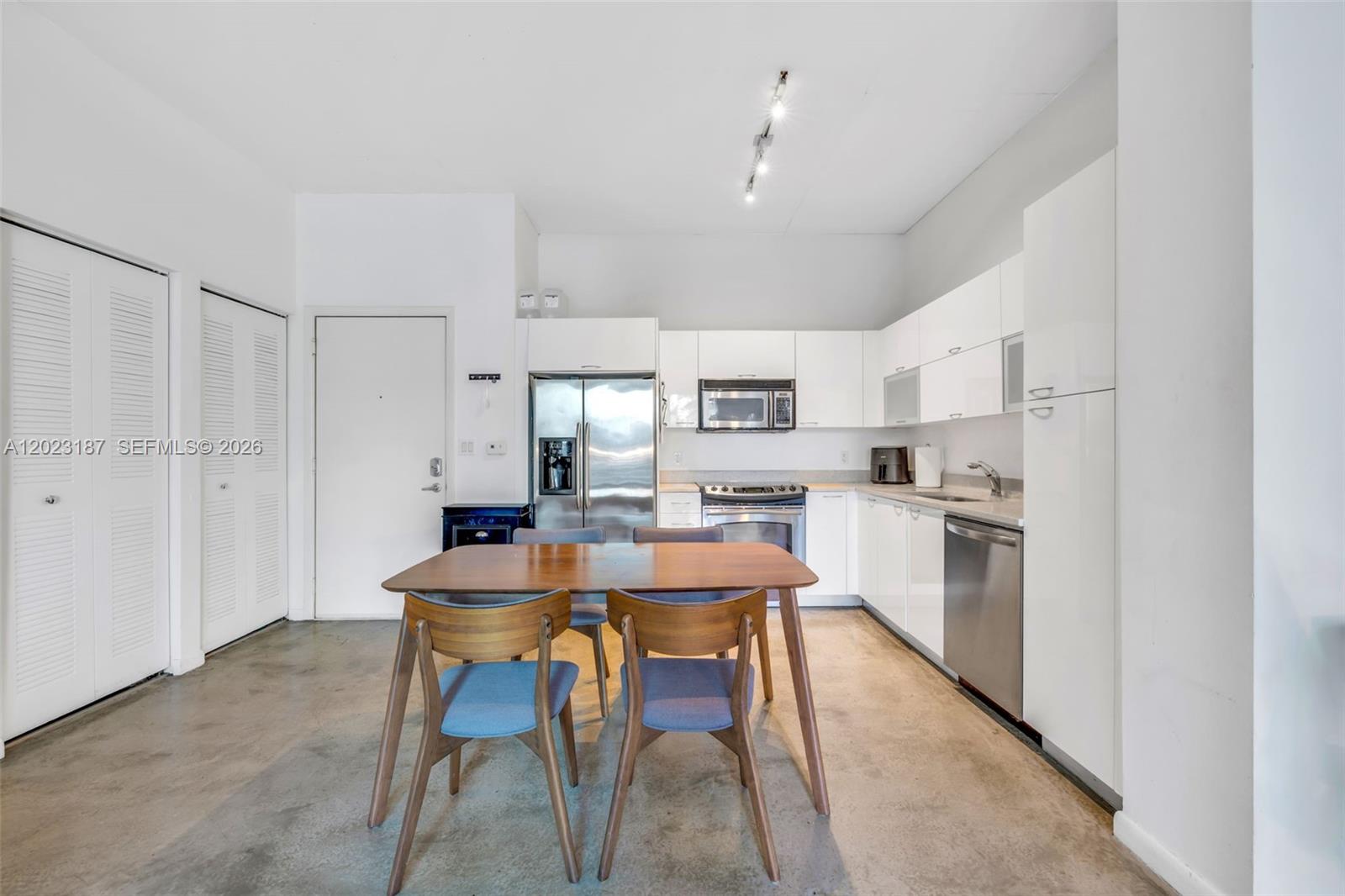 image Loft Downtown I4