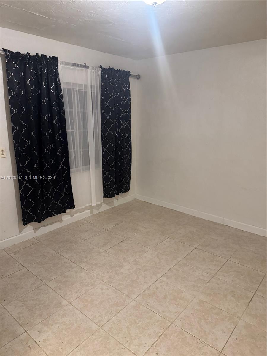 1020 SW 5th St #3 Miami, FL 33130